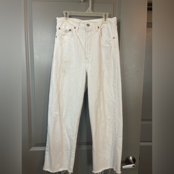 Levi's Denim - LEVI WHITE RIBCAGE STRAIGHT ANKLE SIZE 27